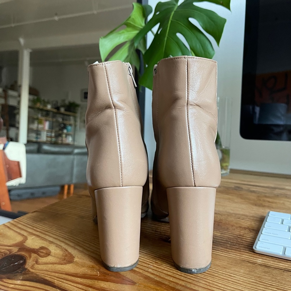 Size 39 leather boots (size 8) - Picture 3 of 12